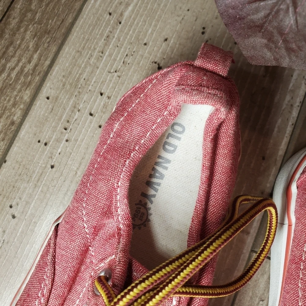 Old Navy Red Canvas Boat Shoes Sneakers Toddler Boy Size 11 NWOT